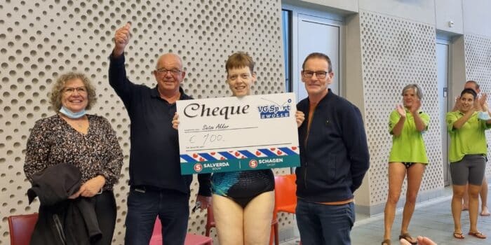 Cheque voor VG Sport Zwolle - Sietse Akker